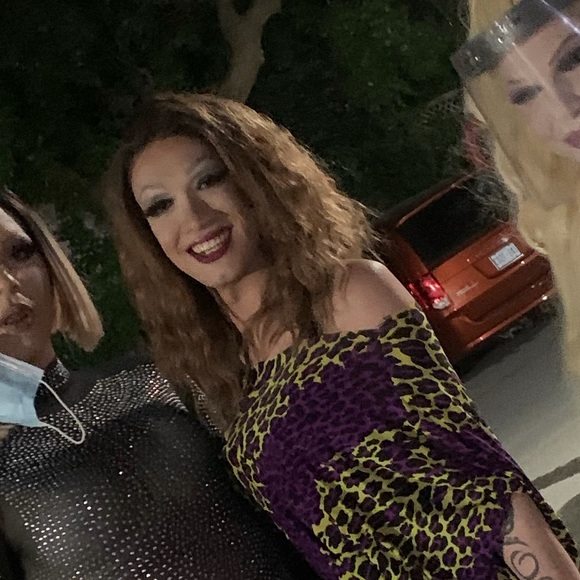 Meet your Posher, Jordan - Picture 1 of 3